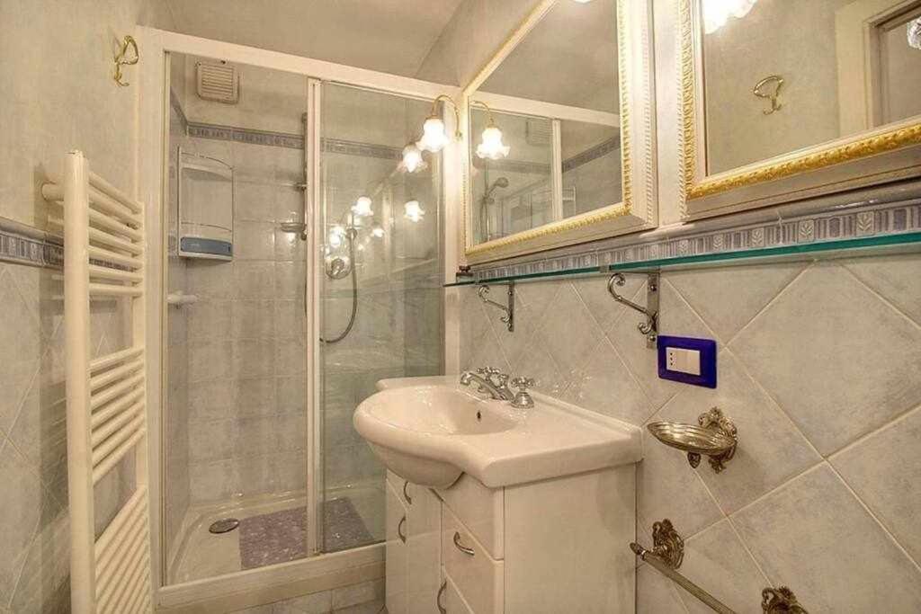 Appartement Santa Croce Elegant With Garage à Florence Extérieur photo