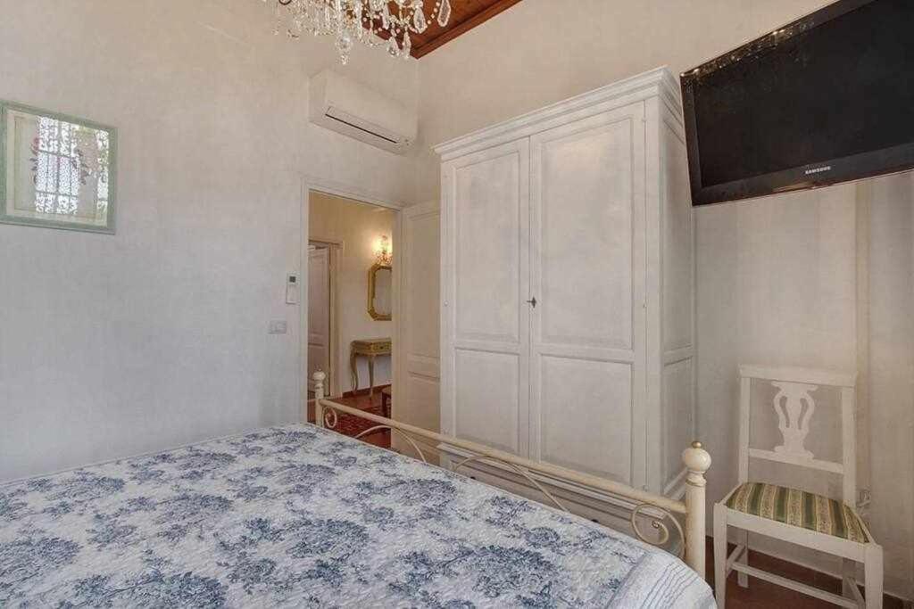 Appartement Santa Croce Elegant With Garage à Florence Extérieur photo