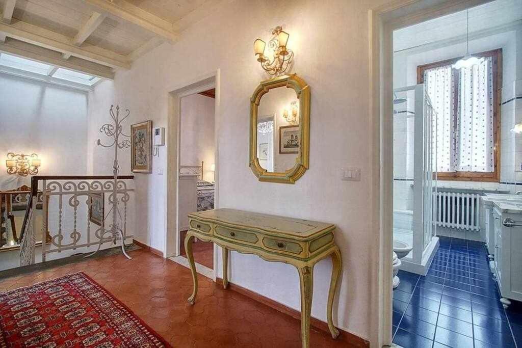 Appartement Santa Croce Elegant With Garage à Florence Extérieur photo
